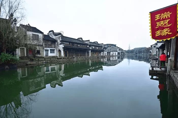 八旬老人感染甲流 医护联手救治成功