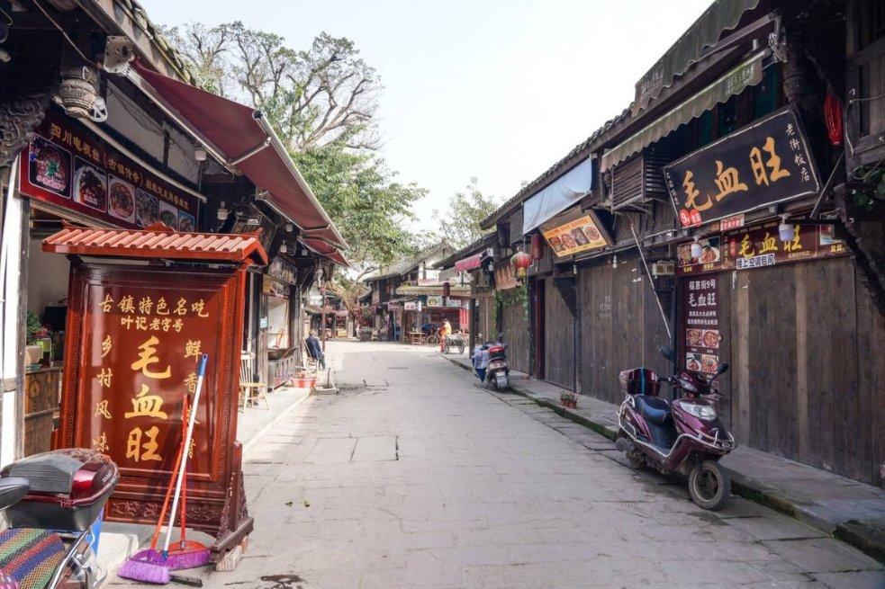 每天7点跑操!落马贪官曾对全县干部“军事化管理”